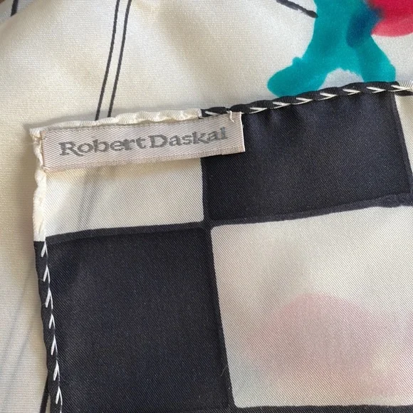 Robert Daskal scarf - Picture 3 of 3